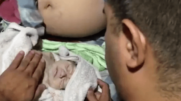 Nació sin signos vitales y un policía le salvó la&nbsp;vida