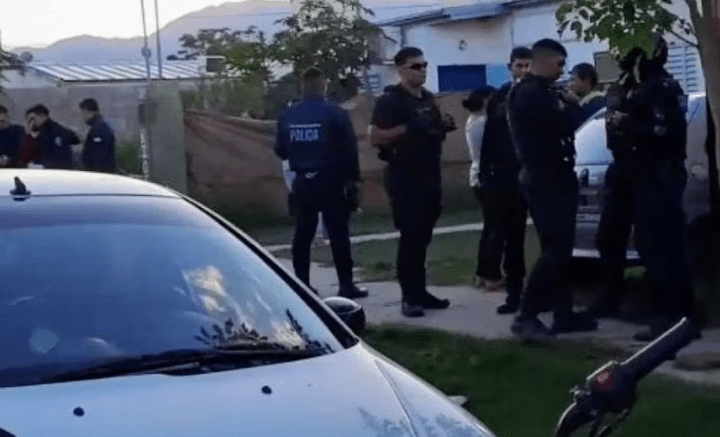 Vecinos mataron a golpes con una llave cruz a un ladrón